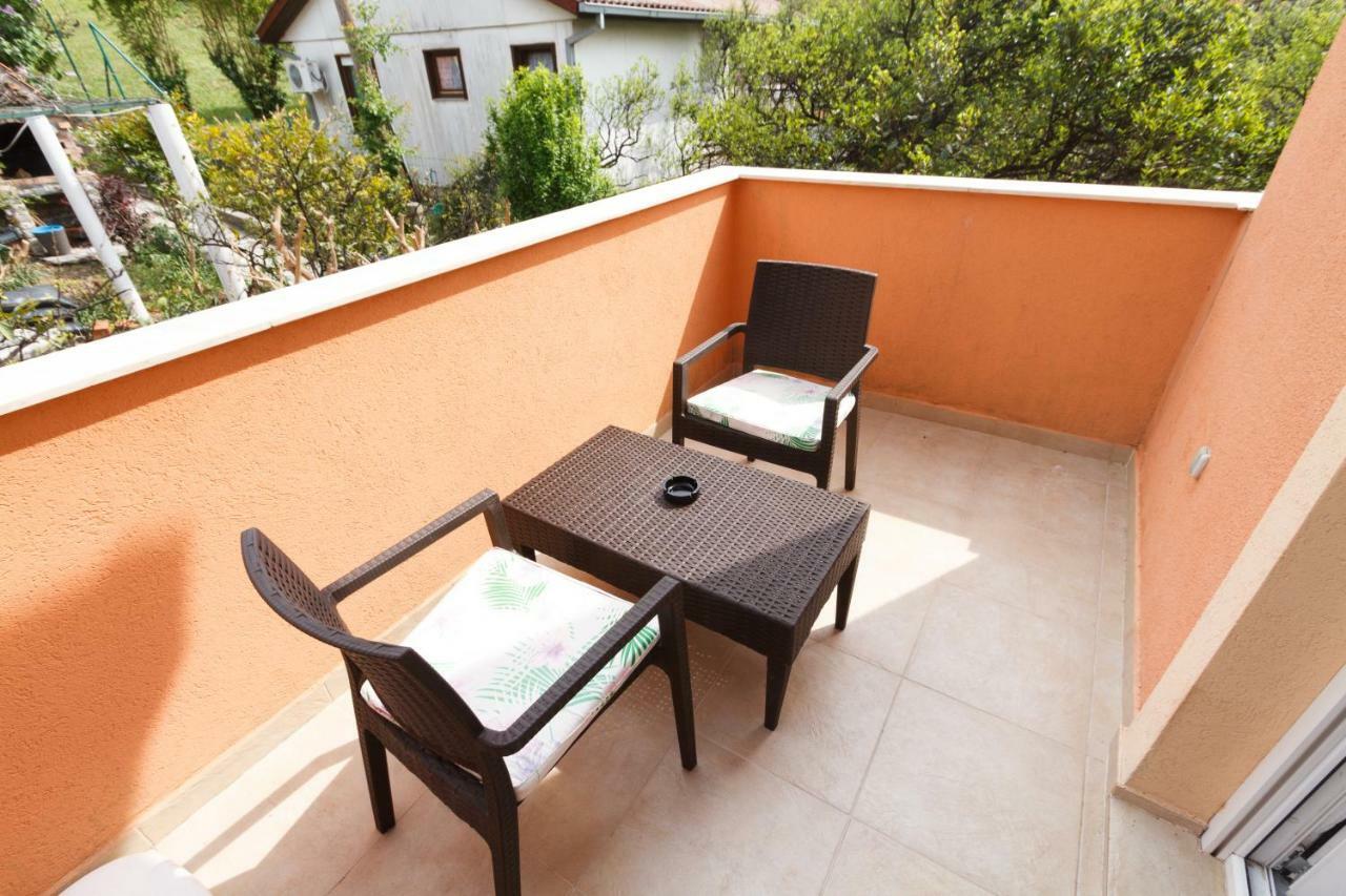 Apartmani Vesna Tivat Exterior foto